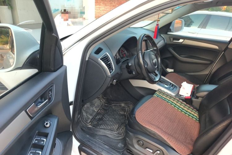 Used Audi Q5 2016 40 TFSI Trendy Edition Driver Seat