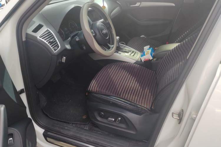Used Audi Q5 2016 40 TFSI Technology Edition Driver Seat