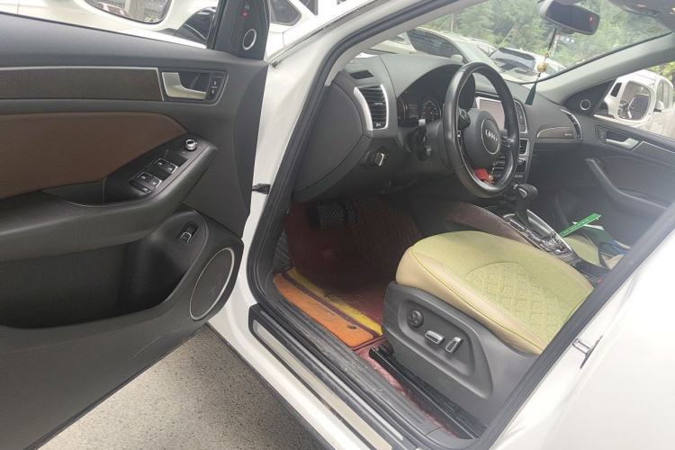 Used Audi Q5 2016 40 TFSI Comfort Model Driver Seat