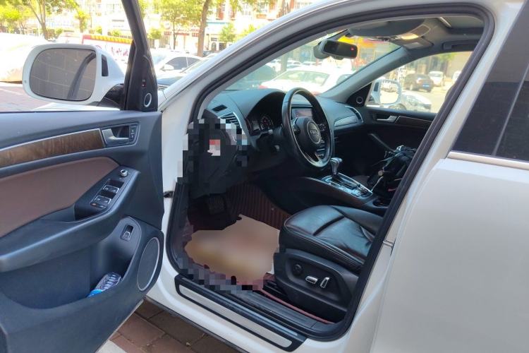 Used Audi Q5 2016 40 TFSI Technology Edition Driver Seat