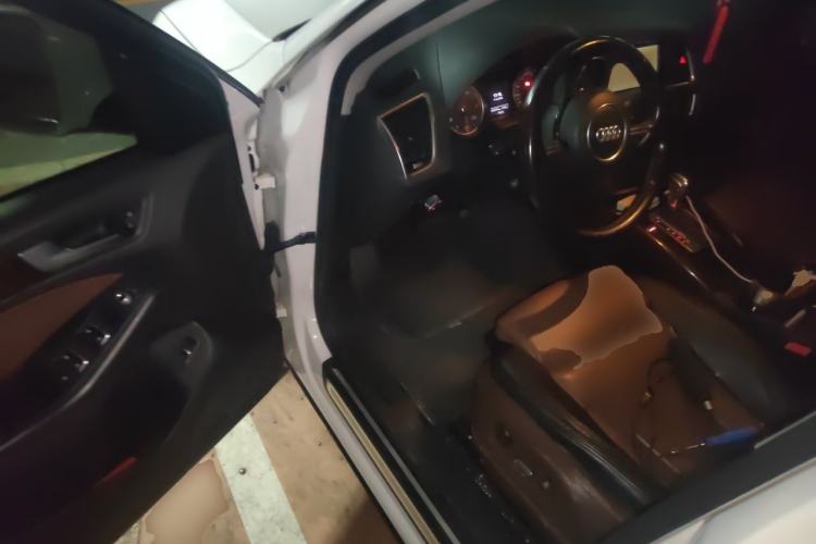Used Audi Q5 2016 40 TFSI Trendy Edition Driver Seat