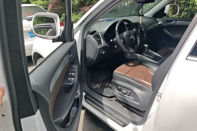 Used Audi Q5 2016 40 TFSI Technology Edition Driver Seat