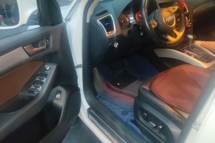 Used Audi Q5 2016 40 TFSI Technology Edition Driver Seat