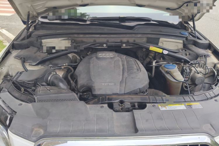 Used Audi Q5 2016 40 TFSI Technology Edition Engine Bay