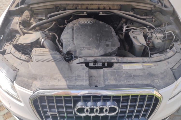 Used Audi Q5 2016 40 TFSI Trendy Edition Engine Bay