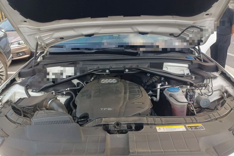 Used Audi Q5 2016 40 TFSI Technology Edition Engine Bay