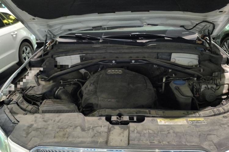 Used Audi Q5 2016 40 TFSI Technology Edition Engine Bay