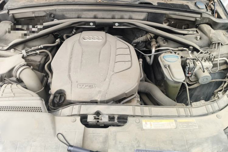 Used Audi Q5 2016 40 TFSI Comfort Model Engine Bay