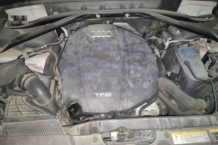 Used Audi Q5 2016 40 TFSI Trendy Edition Engine Bay