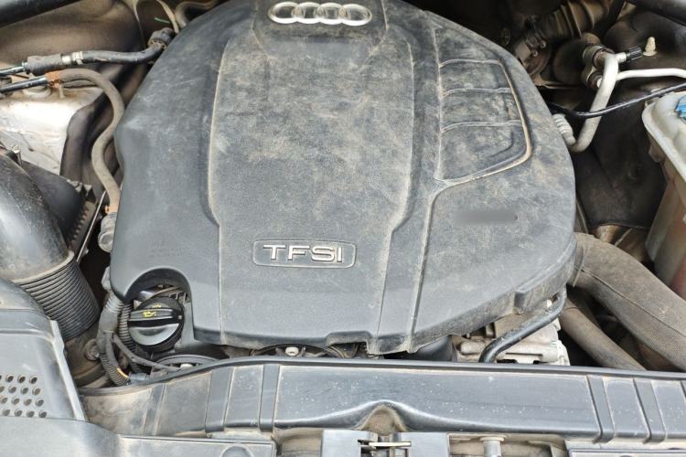 Used Audi Q5 2016 40 TFSI Technology Edition Engine Bay