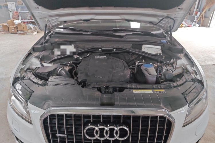 Used Audi Q5 2016 40 TFSI Technology Edition Engine Bay