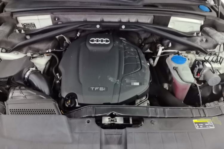 Used Audi Q5 2016 40 TFSI Technology Edition Engine Bay
