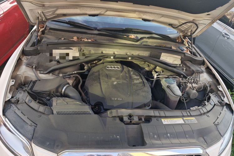 Used Audi Q5 2016 40 TFSI Technology Edition Engine Bay