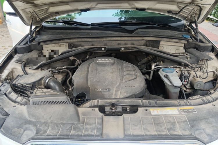 Used Audi Q5 2016 40 TFSI Technology Edition Engine Bay