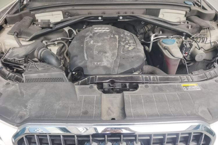 Used Audi Q5 2016 40 TFSI Technology Edition Engine Bay