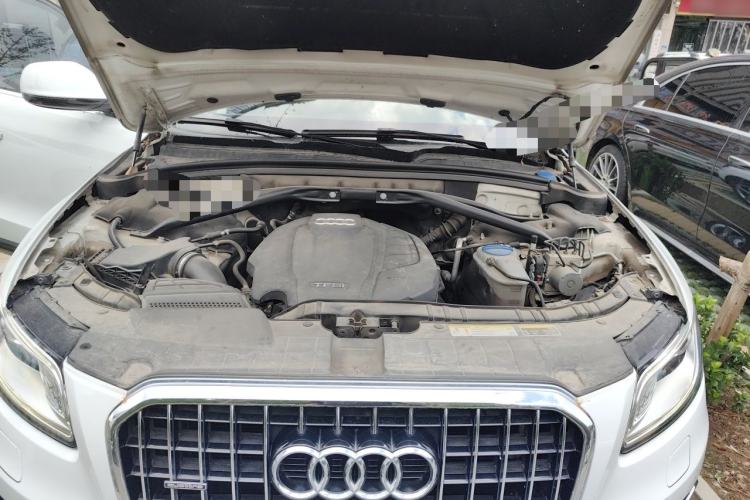 Used Audi Q5 2016 40 TFSI Technology Edition Engine Bay