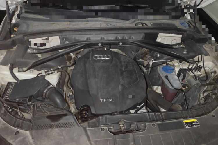 Used Audi Q5 2016 40 TFSI Trendy Edition Engine Bay