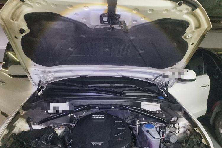 Used Audi Q5 2016 40 TFSI Technology Edition Engine Bay