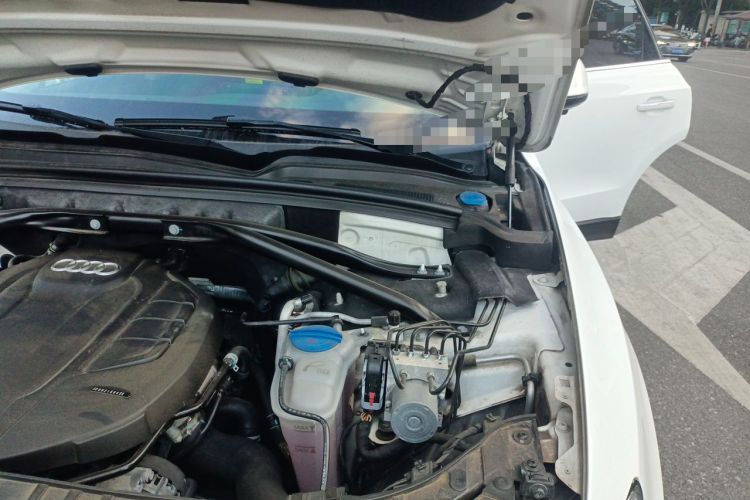 Used Audi Q5 2016 40 TFSI Technology Edition Engine Bay Left