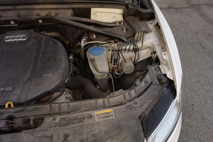 Used Audi Q5 2016 40 TFSI Trendy Edition Engine Bay Left