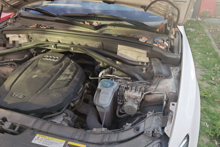 Used Audi Q5 2016 40 TFSI Technology Edition Engine Bay Left