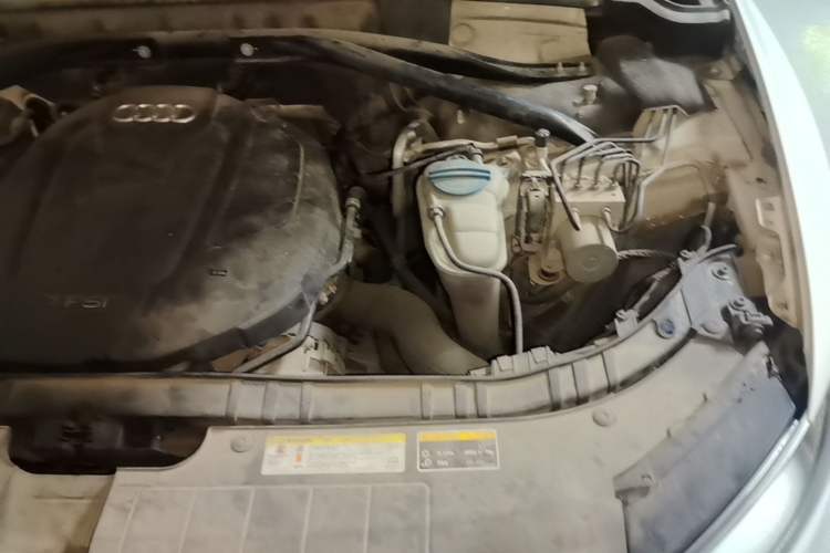 Used Audi Q5 2016 40 TFSI Trendy Edition Engine Bay Left
