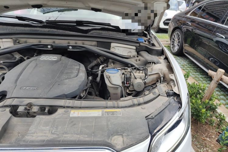 Used Audi Q5 2016 40 TFSI Technology Edition Engine Bay Left