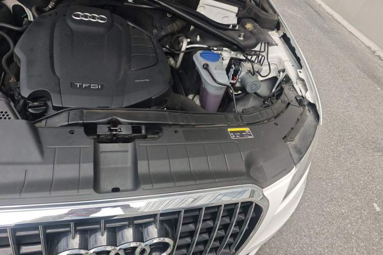 Used Audi Q5 2016 40 TFSI Technology Edition Engine Bay Left
