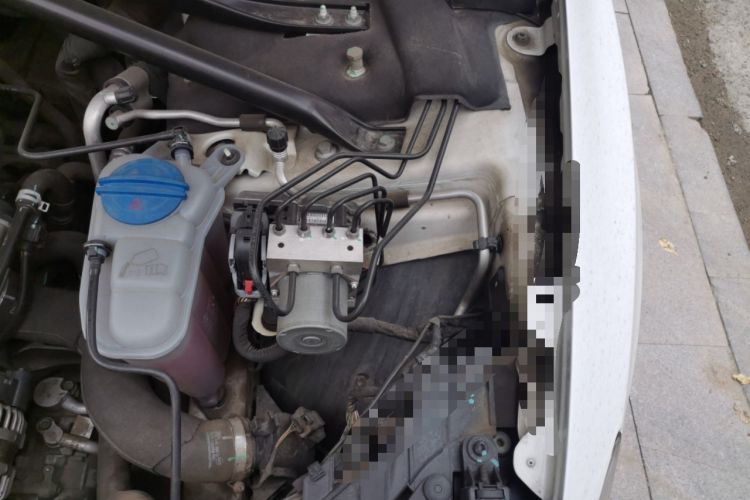 Used Audi Q5 2016 40 TFSI Technology Edition Engine Bay Left
