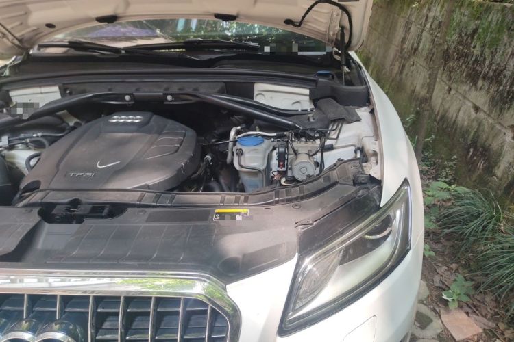 Used Audi Q5 2016 40 TFSI Technology Edition Engine Bay Left