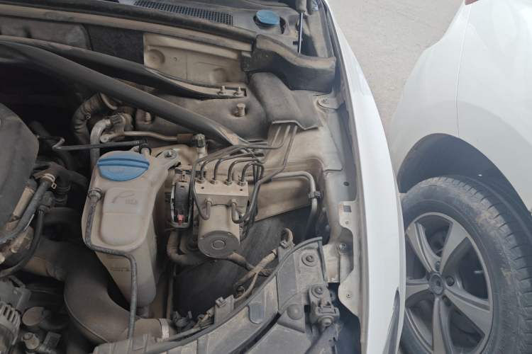 Used Audi Q5 2016 40 TFSI Technology Edition Engine Bay Left