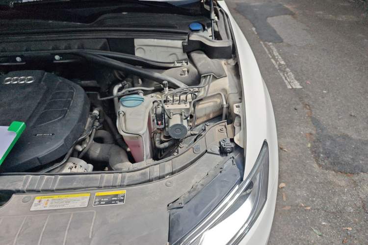 Used Audi Q5 2016 40 TFSI Technology Edition Engine Bay Left