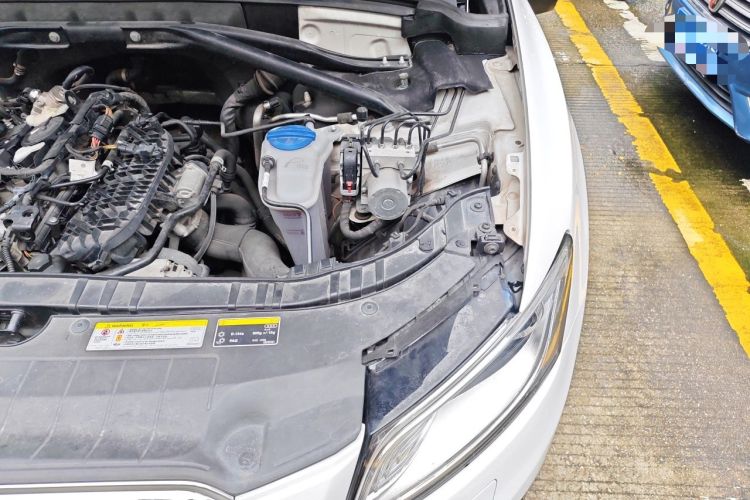 Used Audi Q5 2016 40 TFSI Trendy Edition Engine Bay Left