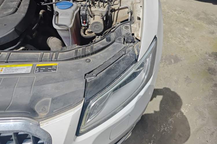 Used Audi Q5 2016 40 TFSI Technology Edition Engine Bay Left