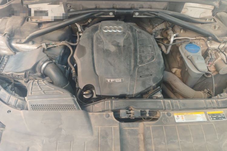 Used Audi Q5 2016 40 TFSI Technology Edition Engine Bay