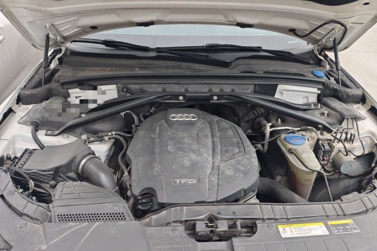 Used Audi Q5 2016 40 TFSI Trendy Edition Engine Bay