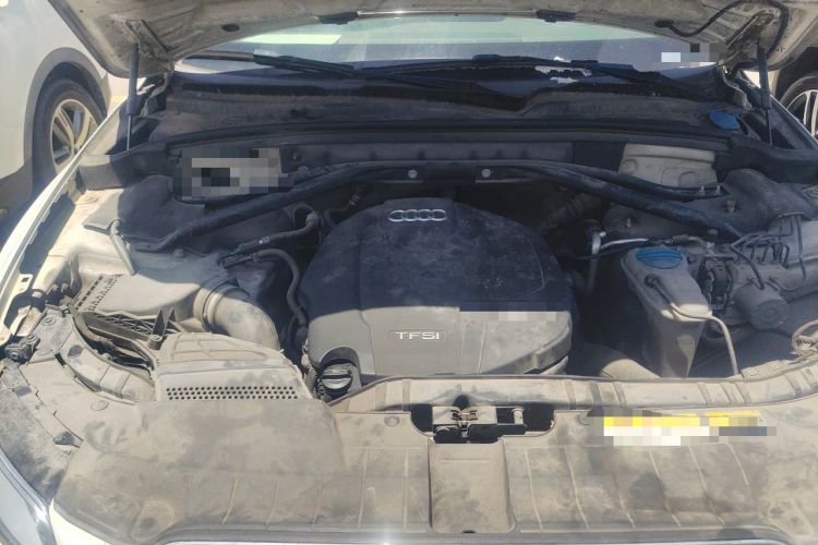 Used Audi Q5 2016 40 TFSI Technology Edition Engine Bay