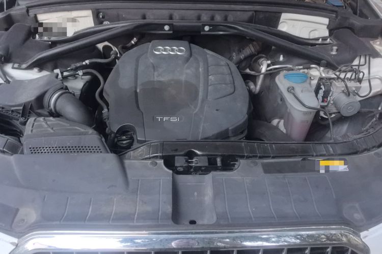 Used Audi Q5 2016 40 TFSI Technology Edition Engine Bay