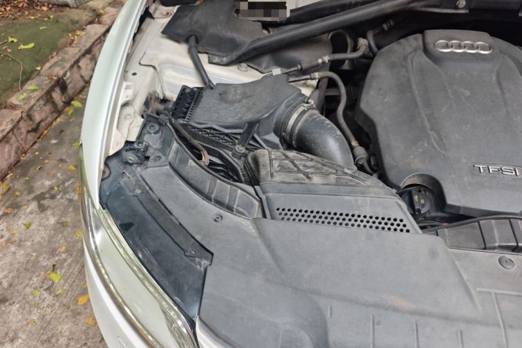Used Audi Q5 2016 40 TFSI Technology Edition Engine Bay Right
