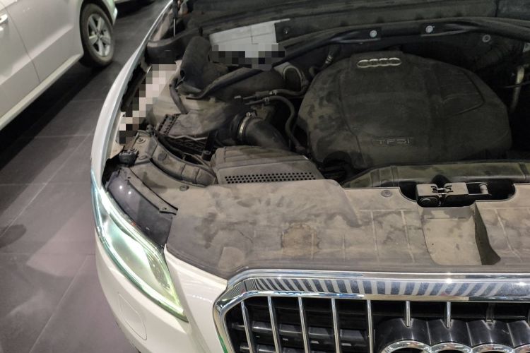 Used Audi Q5 2016 40 TFSI Technology Edition Engine Bay Right