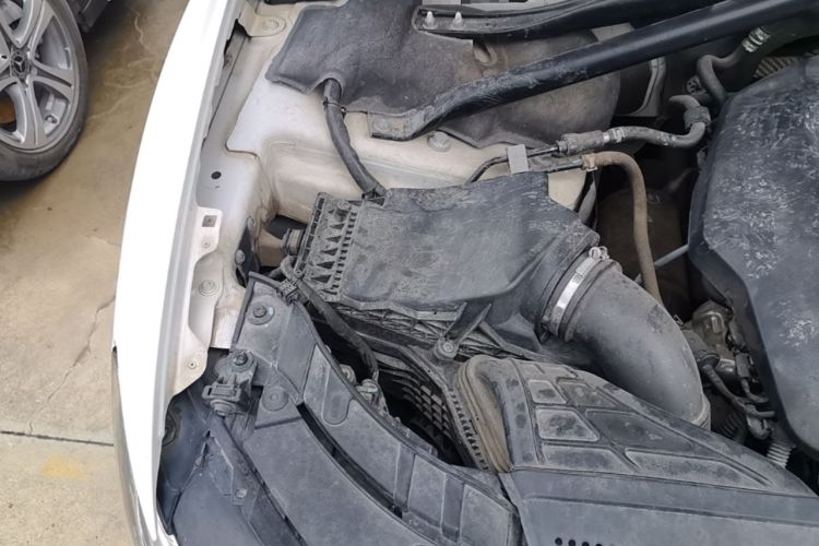 Used Audi Q5 2016 40 TFSI Technology Edition Engine Bay Right