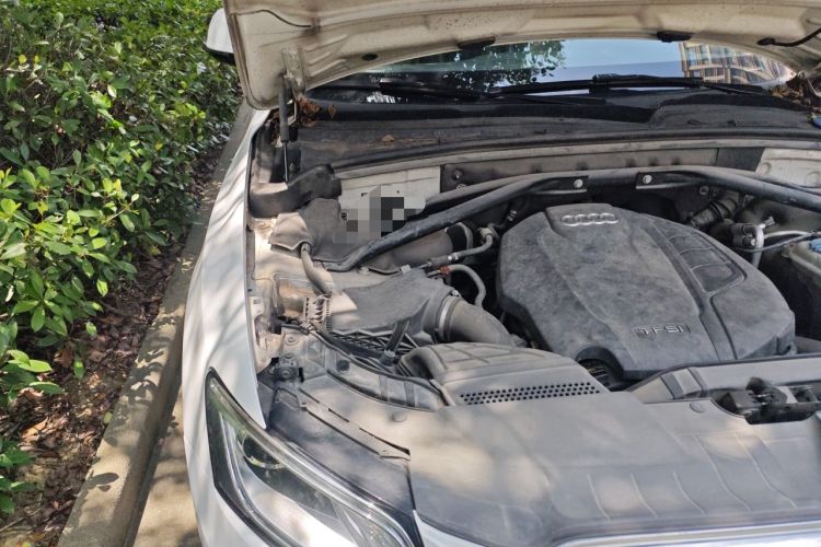 Used Audi Q5 2016 40 TFSI Technology Edition Engine Bay Right