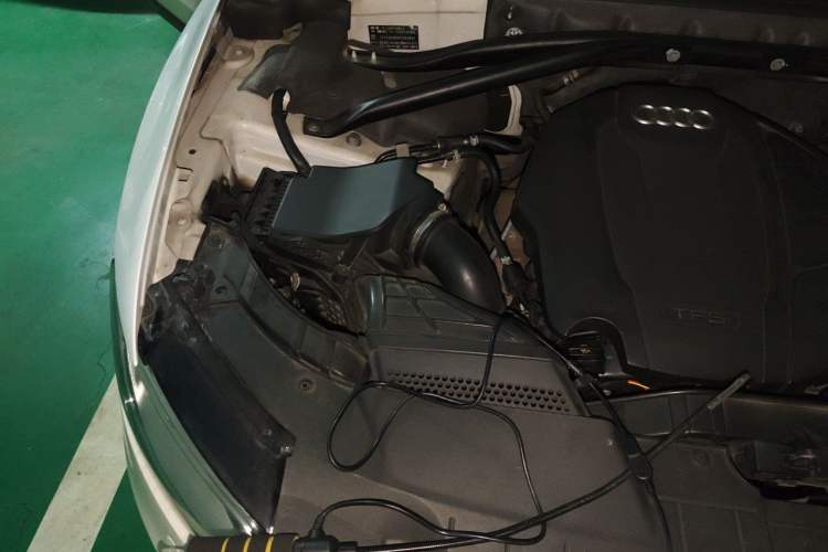Used Audi Q5 2016 40 TFSI Technology Edition Engine Bay Right