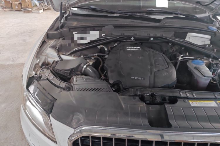 Used Audi Q5 2016 40 TFSI Technology Edition Engine Bay Right