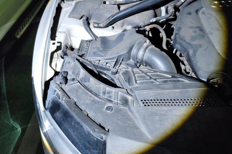 Used Audi Q5 2016 40 TFSI Comfort Model Engine Bay Right