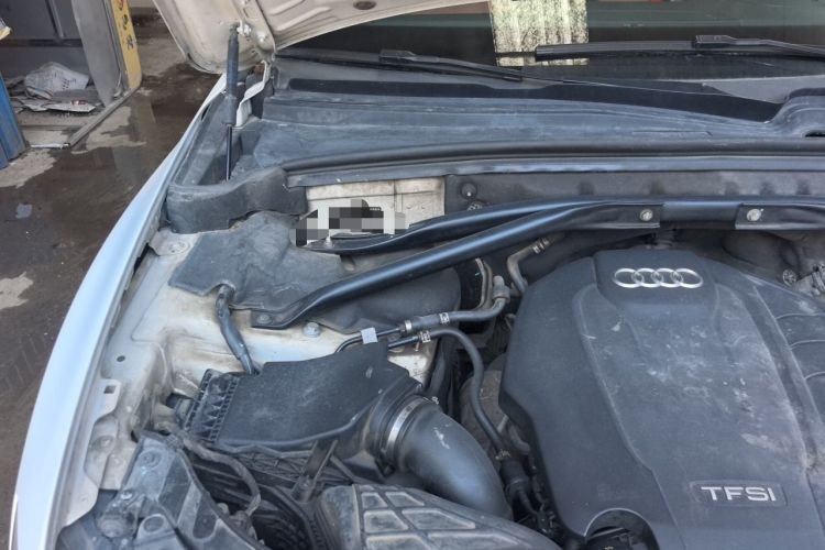 Used Audi Q5 2016 40 TFSI Comfort Model Engine Bay Right