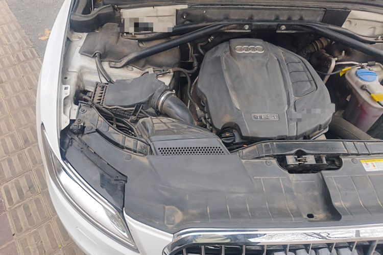 Used Audi Q5 2016 40 TFSI Technology Edition Engine Bay Right