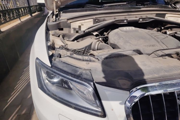 Used Audi Q5 2016 40 TFSI Technology Edition Engine Bay Right
