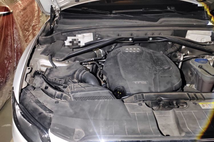 Used Audi Q5 2016 40 TFSI Trendy Edition Engine Bay Right