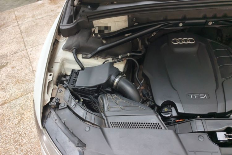 Used Audi Q5 2016 40 TFSI Technology Edition Engine Bay Right